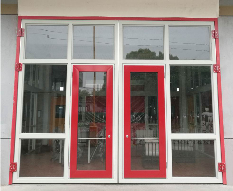 钢质超大展馆门.jpg